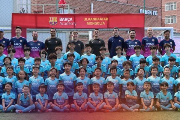  عکس؛ بارسلونا و افتتاح آکادمی در کشور مغولستان
