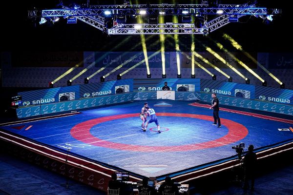  لیگ برتر کشتی آزاد  پیروزی معینی‌پور برابر مقاومت البرز