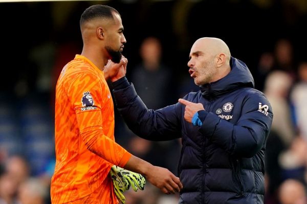  حمایت کادرفنی چلسی از سنگربان اسپانیایی