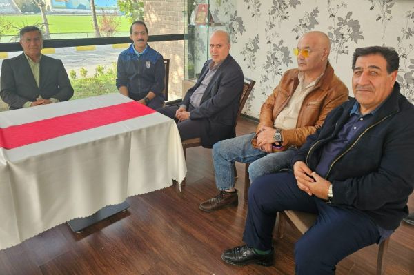 نشست صمیمانه رئیس فدراسیون با سرمربی و مدیر تیم ملی نوجوانان