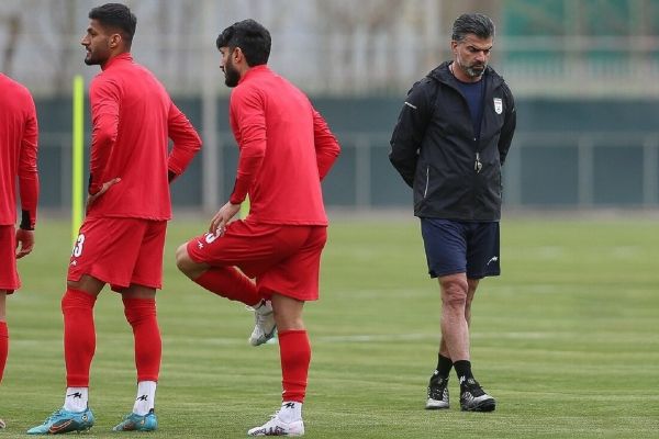 رحمان رضایی تیم ملی صدر جدول است و باید حمایت کنیم از کاه کوه نسازید