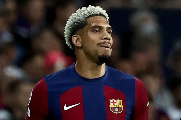  خبر خوب برای هواداران بارسلونا؛ قرارداد ستاره اروگوئه‌ای تمدید می‌شود