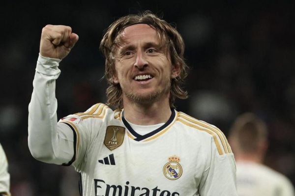 «لوکا مودریچ» با یک بازیکن ایرانی همتیمی میشود