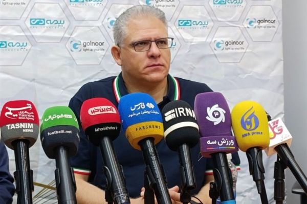 مانولوپولوس به دنبال تغییر نسل در بسکتبال ایران هستم زمان تنها دشمن ماست