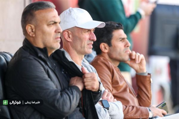  تماشاگر ویژه دربی نوجوانان؛ دستیار گاریدو یا بدل زیدان