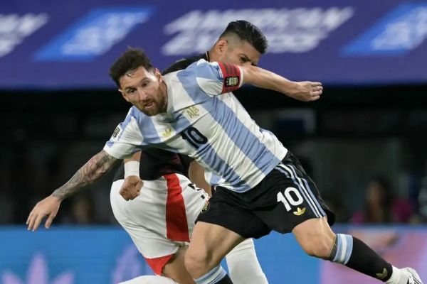 خشم بازیکن پرو از رفتار داور در مورد مسی