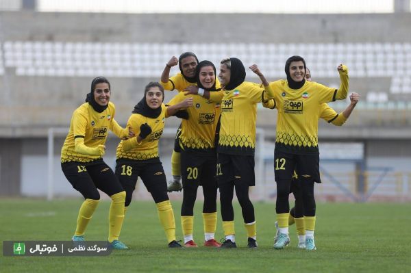 هفته ششم لیگ برتر فوتبال زنان؛ سپاهان صدر را به کسی نمیدهد
