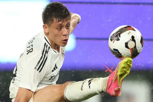 هافبک سابق بارسلونا این ستاره رئال مادرید از من هم بهتر میشود