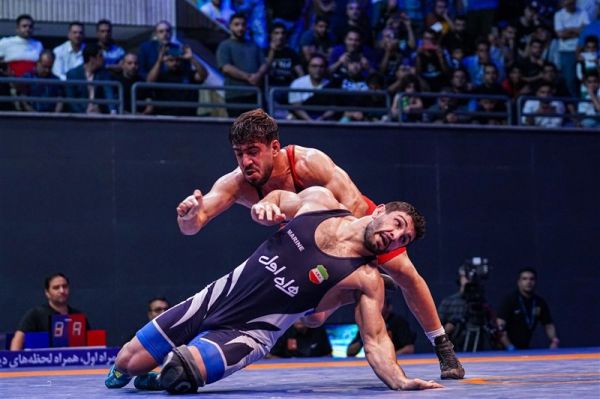 لیگ پادوبنی سومین برد برای ایران با برتری فیروزپور مقابل کوربانوف