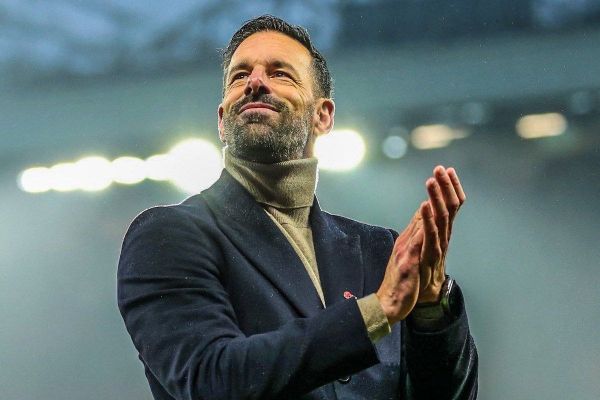 مربی پیشین منچستریونایتد هدایت هامبورگ را بر عهده می گیرد