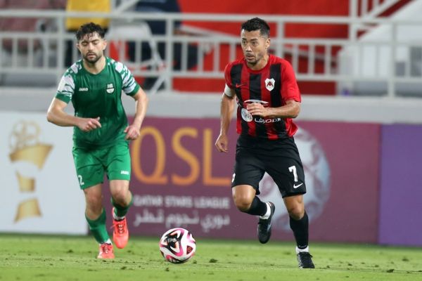 پیرمرد 44 ساله برزیلی مقابل پرسپولیس بازی میکند