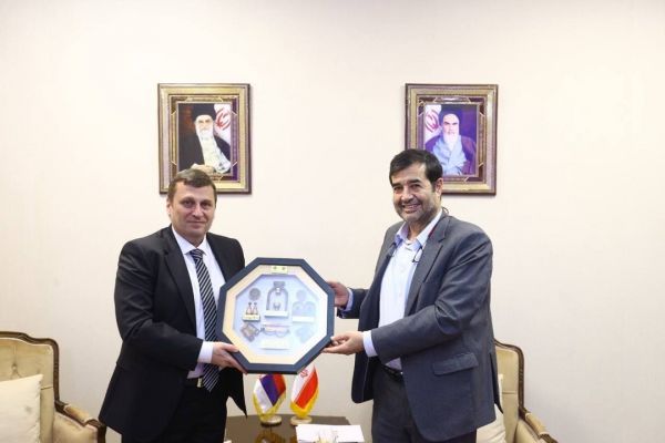 پیشنهاد دنیامالی به سفیر صربستان برای برگزاری بازی دوستانه بین تیمهای ملی فوتبال