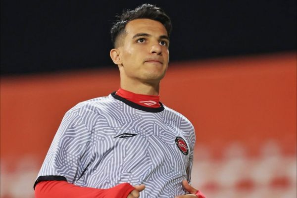 از نان شب واجبتر برای حسینزاده؛ گلزنی به الوکره