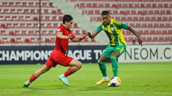 تراکتور سه - الوکره سه جوانان به داد اسمهای گُنده رسیدند صدرنشینی قاطع تراکتور بدون کمک بیرانوند