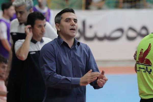 کشاورز نبود هواداران به ما ضربه زد