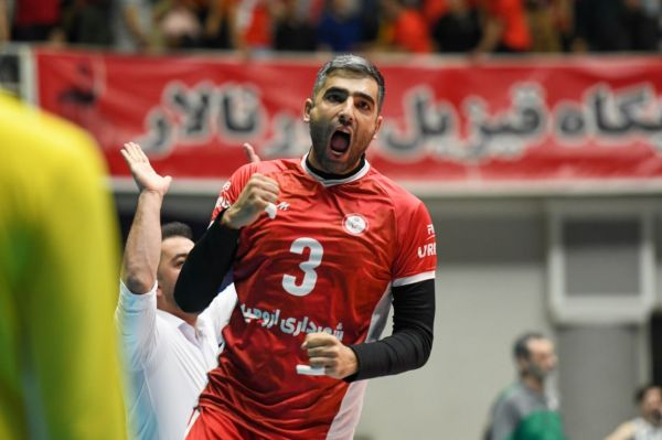 لیگ برتر والیبال قهرمانی زودهنگام ارومیهایها در نیم فصل اردکان شاهد دو رقمی شدن بردهای شاگردان علیزاده