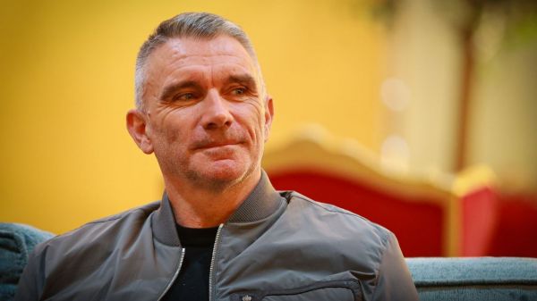 کارترون فکر نمیکنم الوحدات بتواند شارجه را ببرد، ولی خدا بزرگ است