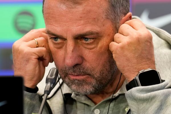 در عین ناباوری، آمار فلیک از ژاوی بهتر نیست