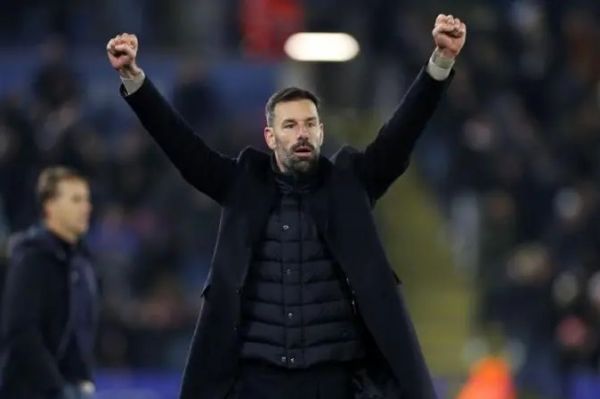  شروع درخشان فن‌نیستلروی روی نیمکت لسترسیتی