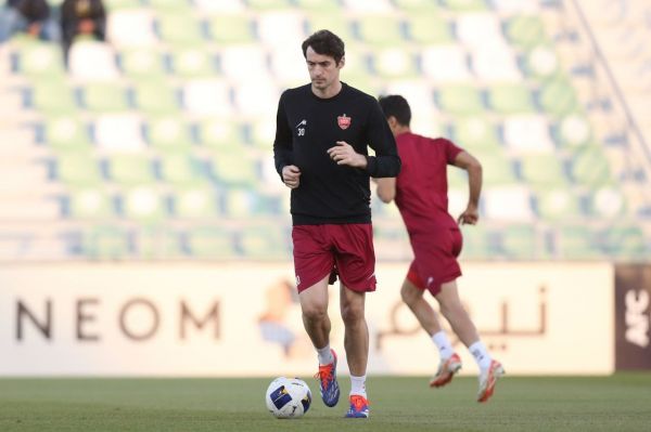 گولسیانی گاریدو جایگاه هیچ بازیکنی را در ترکیب اصلی تضمین نکرده است