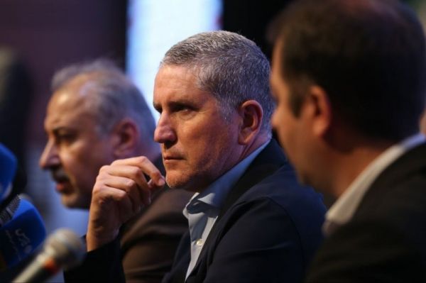 روایت جدید از جلسه درویش و گاریدو سرمربی پرسپولیس بعد از بازی با نساجی تصمیم میگیرد