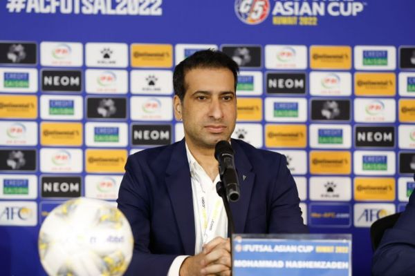 محمد هاشمزاده سرمربی گهر زمین سیرجان شد