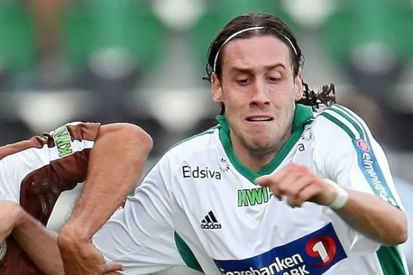 پشت پرده یک انتقال عجیب به استقلال؛ بازیکنی که جوشکار بود و به ایران آمد