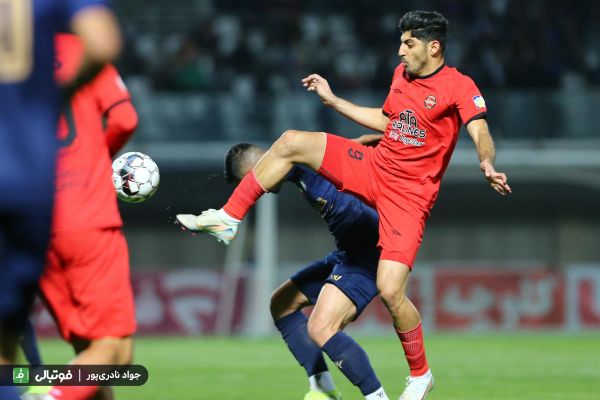 کابوس گلگهر با پیراهن تراکتور گل بزن نیست