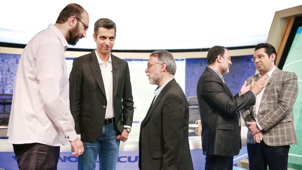 رونمایی از شروط عادل فردوسی پور برای بازگشت به تلویزیون فروغی از شبکه سه برود؛ برنامه «نود» به آنتن برگردد