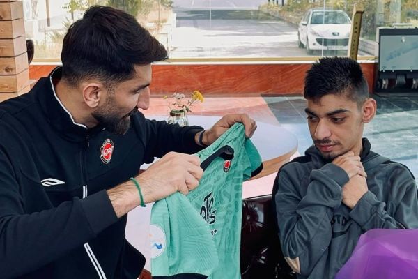  بیرانوند آرزوی طرفدار سیستان و بلوچستانی را برآورده کرد