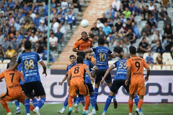 بازی استقلال و مس کرمان لغو نمیشود