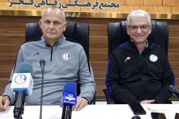 پتروویچ استقلال خوزستان هنوز در حال ساخته شدن است