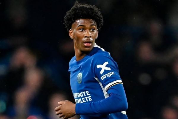  چلسی با مدافع راست جوان خود بر سر تمدید قرارداد به توافق رسید