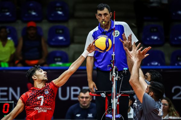 گزارش تصویری دیدار تیمهای والیبال فولاد ایرانیان و الاهلی اسپورتینگ کلاب مصر