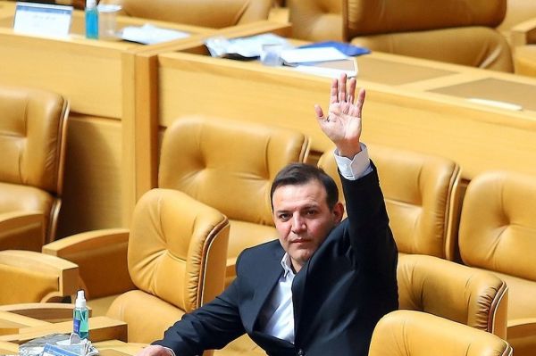 تایید رسمی ارتباط عزیزی خادم با «خوبان عالم» در مستند خیابان سوم سئول ؛ امیر اسکندری در فوتبال هم به ما کمک کرد