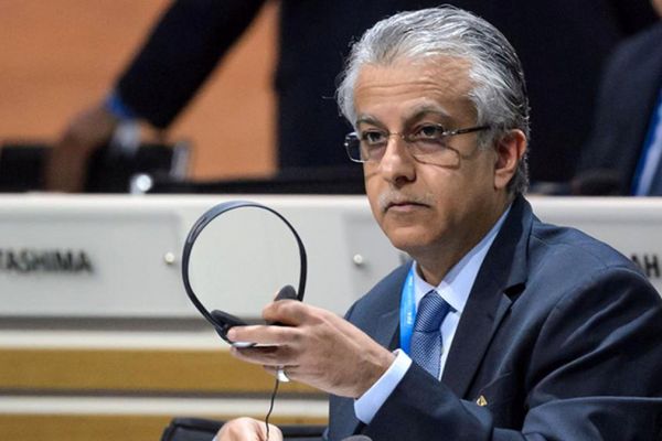 رئیس AFC هر شخصی که در اشتباههای داوری نقش داشته باشد مجازات خواهم کرد