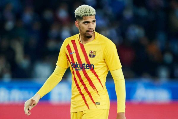  مدافع اهل اروگوئه بارسلونا پس از ماه‎‌ها به میادین برمی‌گردد