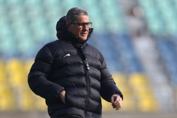 گزارش مهر چرا مسئولان باشگاه پرسپولیس نمیتوانند گاریدو را برکنار کنند