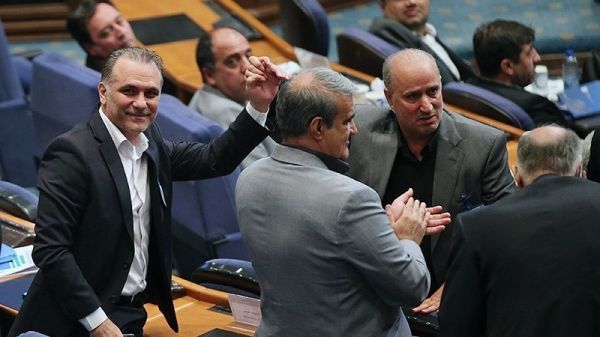 گزارش ویژه یک سوال از هیات فوتبال استان تهران؛ لغو بازیهای پنج شنبه و جمعه استان تهران انتخاباتی است یا بر اساس پروتکلها