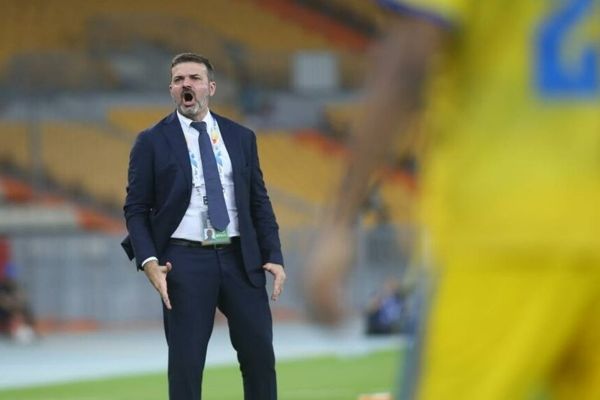 پیشنهاد مجریگری به استراماچونی