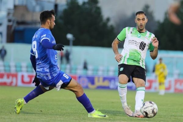 تساوی خیبر خرمآباد و استقلال خوزستان در نیمه نخست