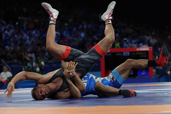 نماینده اتحادیه جهانی کشتی به ایران میآید