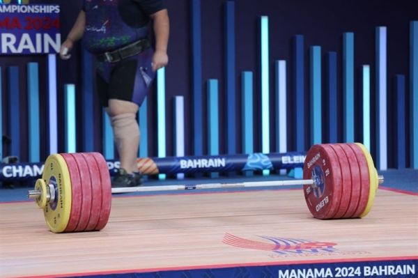 توقیف اموال فدراسیون وزنهبرداری