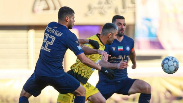 گل گهر یک - سپاهان یک طلسم اسدی شکست سپاهان به تراکتور چسبید پاسخ دیرهنگام به گل زودهنگام