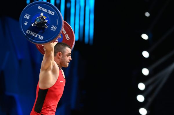 وزنهبردار بلغاری امسال را به عنوان یک رویا توصیف میکنم