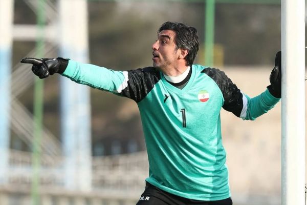 پا به توپ شدن ستارههای سابق در جام مادر عکس