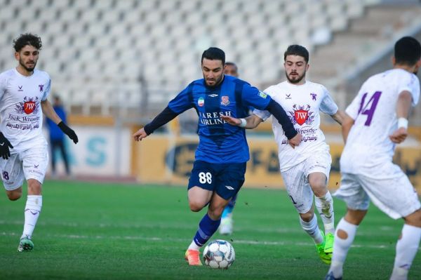  ساکت + 6 تراکتوری سابق؛ علیه صدرنشینی تی‌تی‌