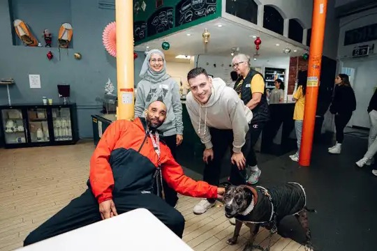  عکس؛ اقدام زیبای ستاره منچستریونایتد برای کریسمس