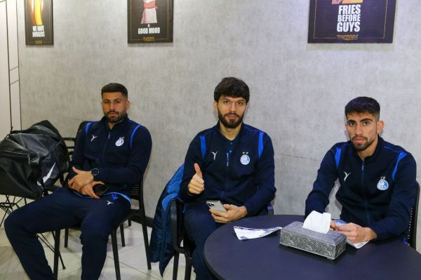  گزارش تصویری  اعضای تیم فوتبال استقلال پیش از سفر به یزد