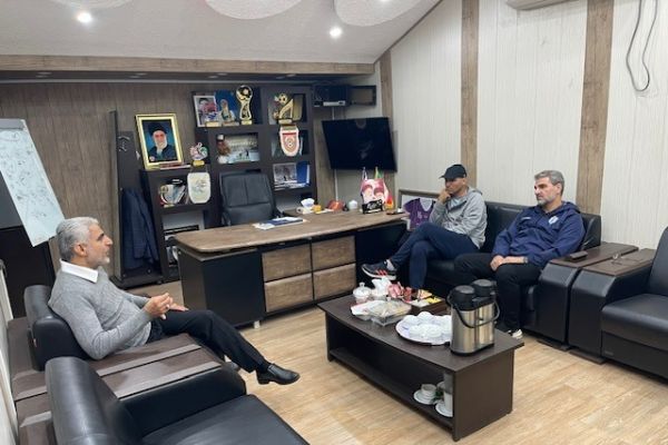 جلسهی رئیس کمیته فوتبال ساحلی با کادر تیم ملی